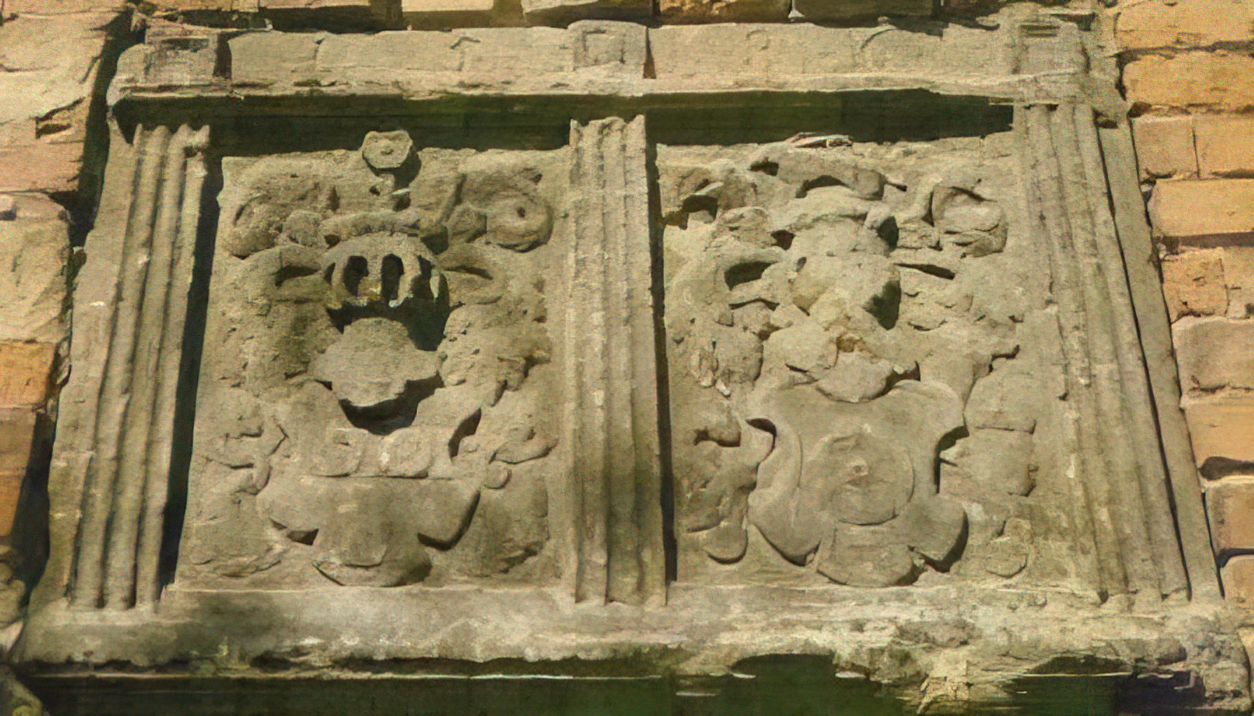 BRogaetzWappenAlvenslebenJagowKlutturm-low_res-scale-4_00x Wappen Alvensleben (links) und Jagow (rechts) von 1586 am Klutturm (Westseite)