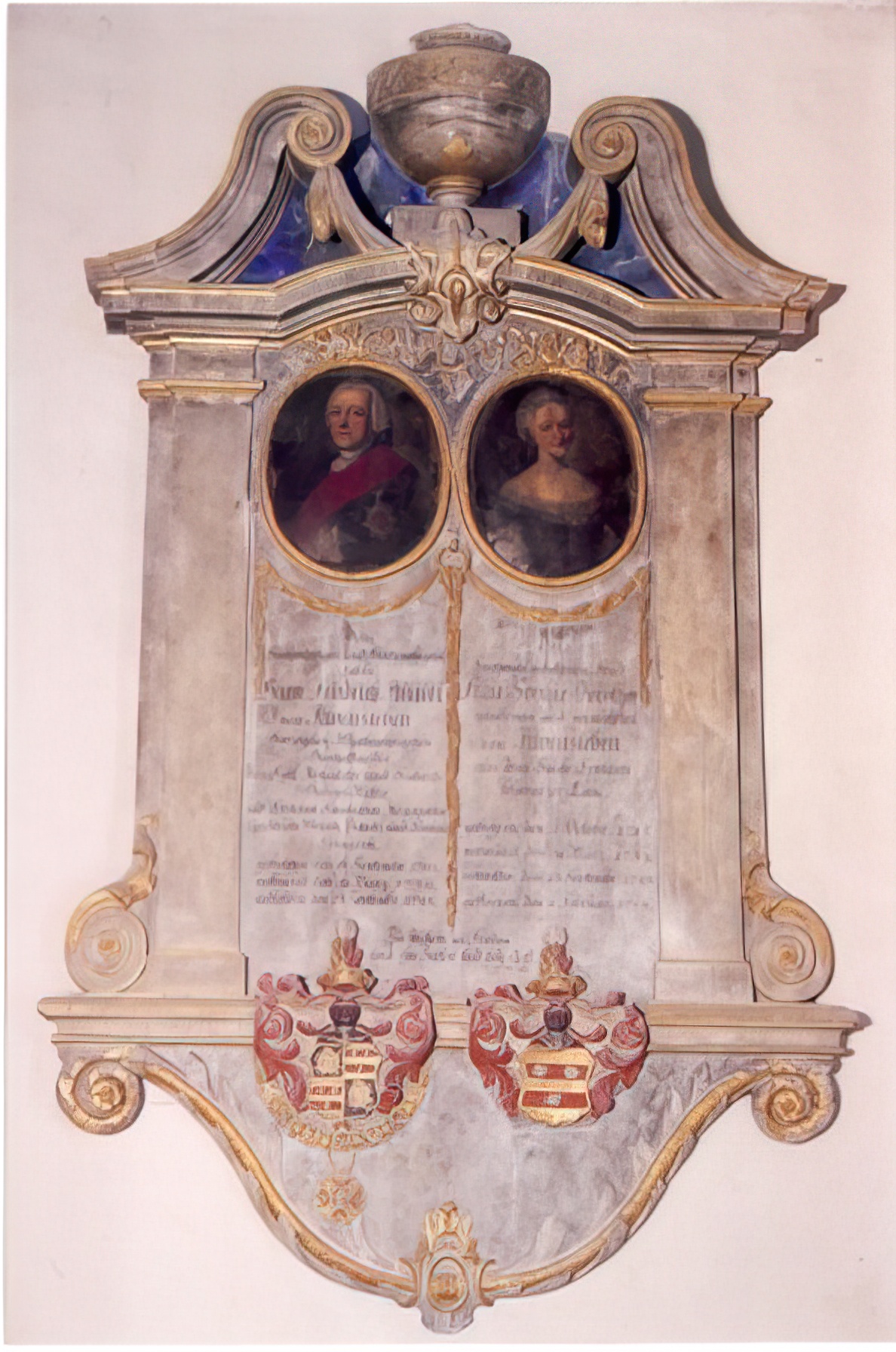 Epitaph Friedrich Augusts I. v. Alvensleben (1703-1783) und seiner Frau Sophie Dorothea (1715-1788) Epitaph Friedrich Augusts I. v. Alvensleben (1703-1783) und seiner Frau Sophie Dorothea (1715-1788)