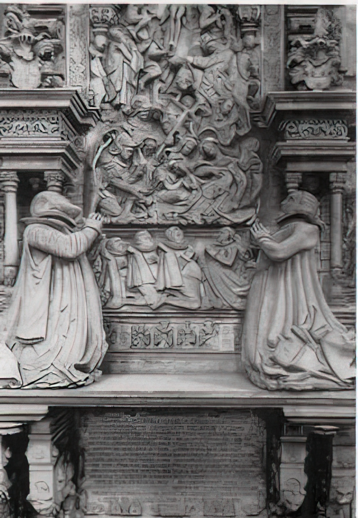 Grabdenkmal im Magdeburger Dom Grabdenkmal im Magdeburger Dom
